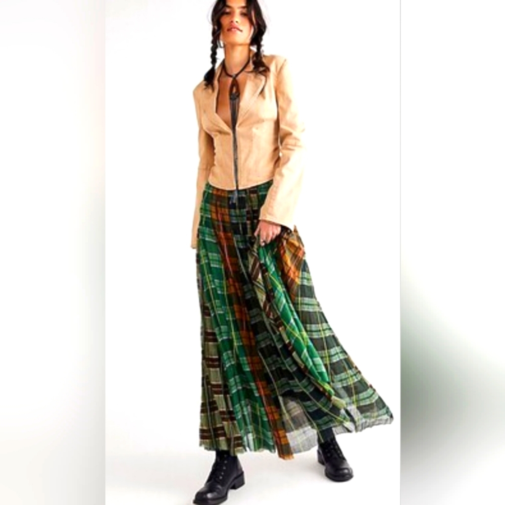 ❤️New❤️ Free people Maxi skirt